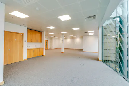Nova House, 3 Ponton Street, Edinburgh, Office To Let - Edits-24.jpg