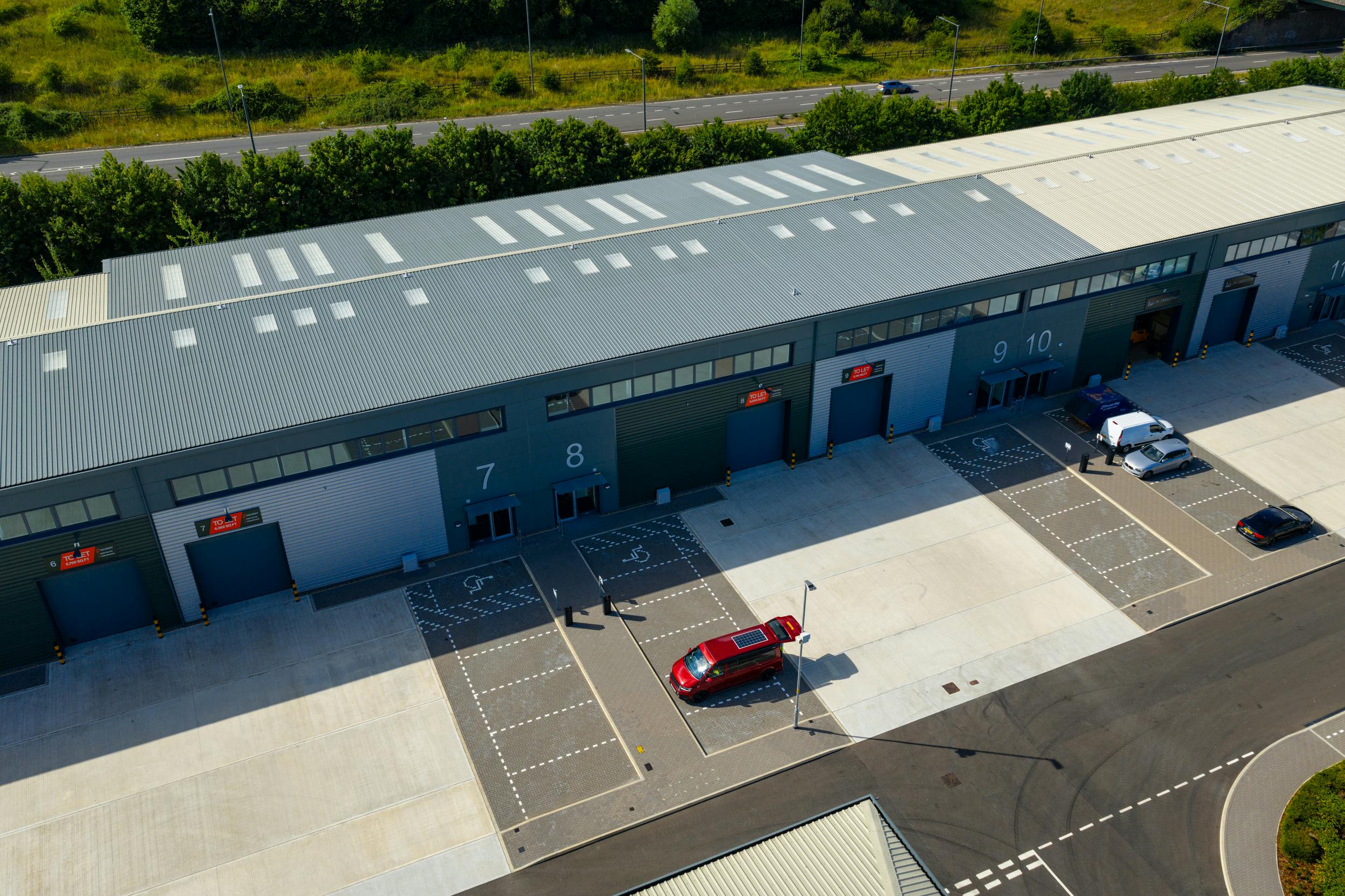 Vantage 41, Aston Clinton, Industrial To Let - Vantage 41  32  Photoscouk  WEBRES.JPG