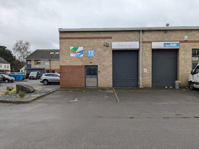 Unit 12 Boundary Business Centre, Woking Surrey, Industrial / Light Industrial To Let - 1000005256.jpg