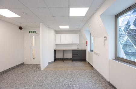 5-10 Bury Street, London, Office To Let - Internal Shot 4.jpg