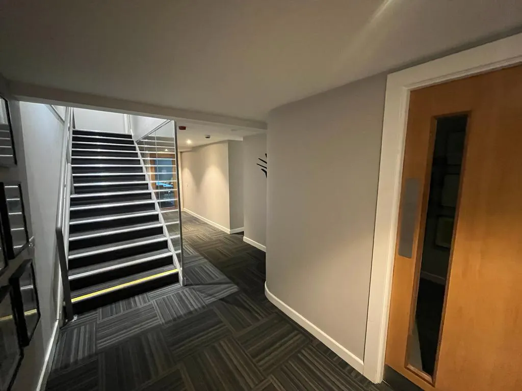 559 Sauchiehall Street, Glasgow, Offices / Retail To Let - PHOTO-2023-04-12-10-34-58 4.jpg