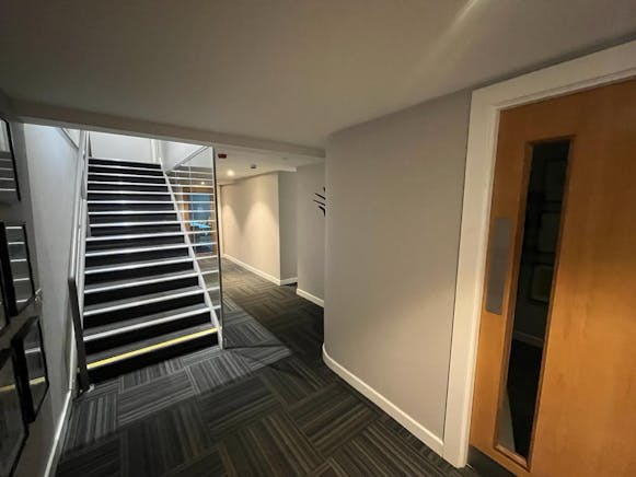 559 Sauchiehall Street, Glasgow, Offices / Retail To Let - PHOTO-2023-04-12-10-34-58 4.jpg
