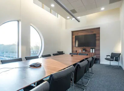 Elmbrook House, 18-19 Station Road, Sunbury-on-Thames, Office To Let - Meeting Room.PNG