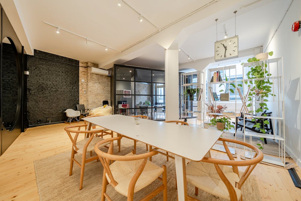 First Floor Front, 17 Willow Street - 13723206690a7e9530a3f.jpg