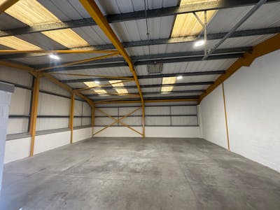 Unit 36, Aberaman Park Industrial Estate, Aberdare, Industrial To Let - IMG_7243.jpeg