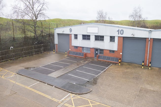 Units 9 & 10 Airlinks Industrial Estate, Heston, Industrial / Warehouse To Let - 1 New 3x2.jpg