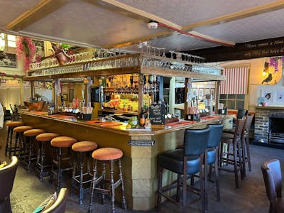 Gardeners Arms, 103 York Hill, Loughton, Investment / Pub For Sale - image.png