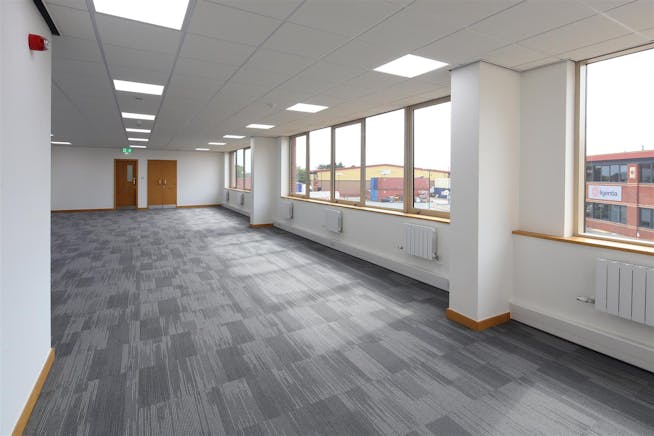 Unit B1 Parkway, Cranford Lane, Heston, Heathrow, Industrial To Let - 019 B1 Parkway Large.jpg