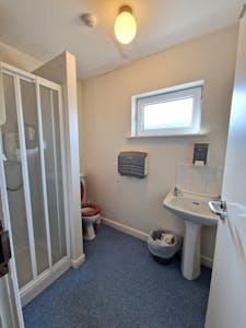 1 St.Patrick's Road, Cork City, Investment / Office For Sale - ff sHOWER ROOM.jpg