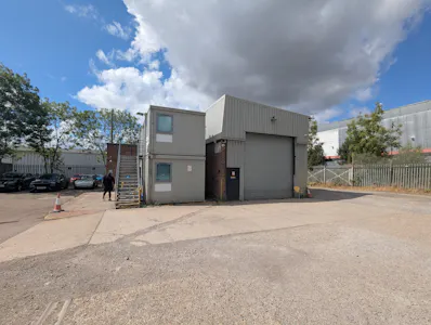 1A Greycaine Road, Watford, Industrial For Sale - PXL_20260730_101223499.jpg