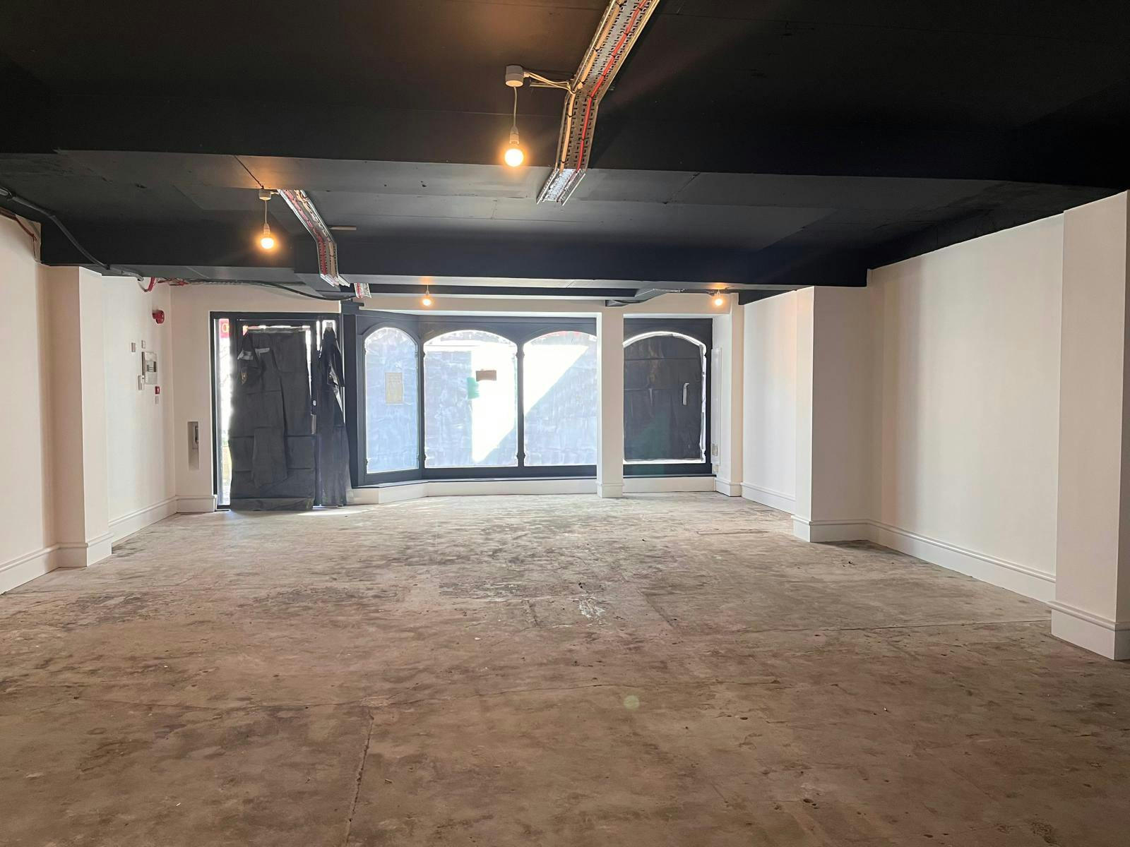 Ground floor retail, 1-3 Market Street, Aylesbury, Offices / Retail To Let - WhatsApp Image 20250321 at 162547_00d9858e.jpg