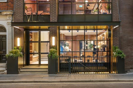 16 Mortimer Street, London, Office To Let - dfd5d6350c2a3fbec10006fe5e534461-ollat16mortimerstreetnight4_l_gal.jpg