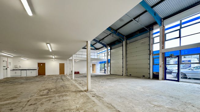 18-19 Ribocon Way, Luton, Industrial / Office To Let - Image 4