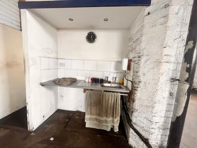 50 Chatsworth Road, Harrogate, Industrial To Let - image00014.jpeg