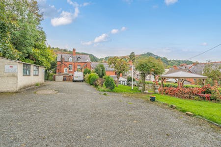 Hillcrest, Llangollen, Hotel/guest house For Sale - 51360250568ed44f1efd525.jpg
