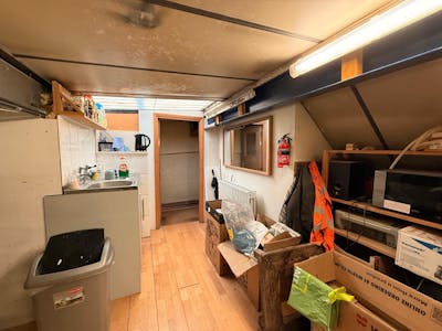 Unit 29 Summerstown, London, Industrial To Let - WhatsApp Image 2026-01-14 at 10.25.44.jpeg