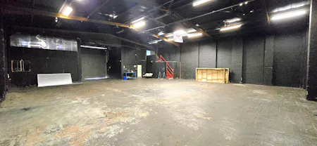 Unit 13 & Unit 14, Lyndean Industrial Estate, London, Industrial To Let - 20260224_135004(0) - Edited.jpg