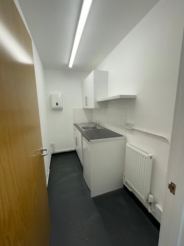 WO9O, Wessex Hall, Reading, Office To Let - IMG_1244.JPG