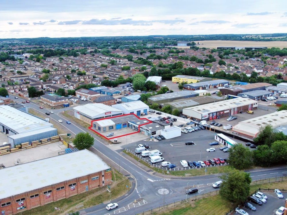 1 Churchill Road & Village Fabrics, Bicester, Industrial / Retail / Trade Counter To Let - 1 & Village Fabrics Red Lined.JPG