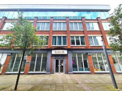 Ground floor, Douro House, Stockport, Retail To Let - 20260617_123347.jpg