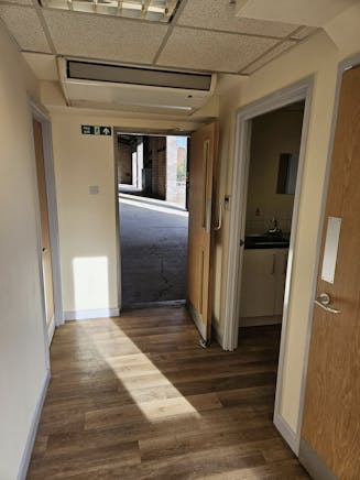 Unit 13A, Evesham To Let - 20250110_112029.jpg
