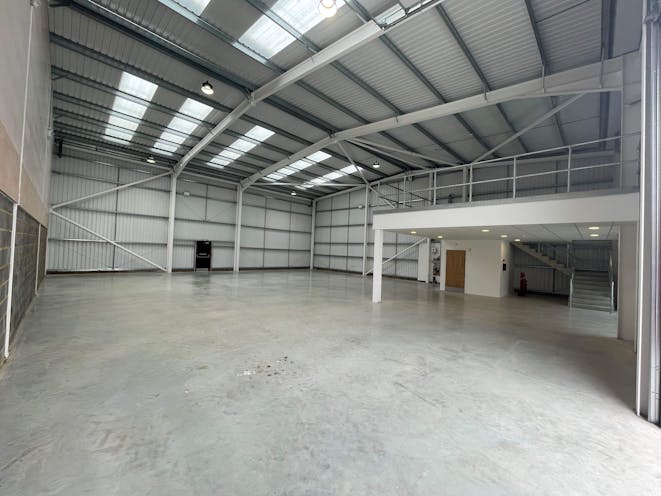 Unit 3 Multiparc Woodley, Reading, Industrial / Warehouse To Let - Unit 3 Internal Photo