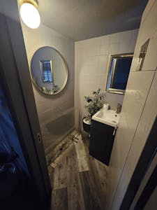 170 Bury New Road, Manchester, Leisure / Retail For Sale - 20260112_132412.jpg