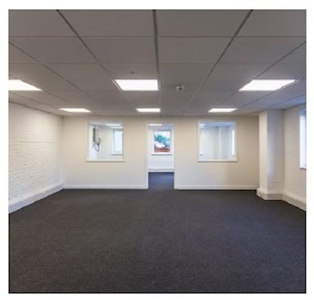 Unit 10 Castle Park, West Thurrock, Industrial To Let - WT  10 Castle Park pic 2.jpg