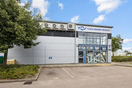Unit 17, Aylesbury, Industrial / Trade Counter For Sale - 112514_17 Anglo Business Park(3).jpg