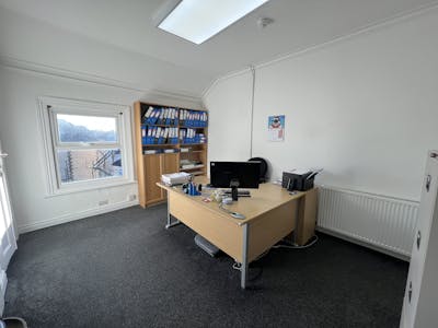 22 Victoria Avenue, Harrogate, Office To Let - 2nd Floor Office Suite