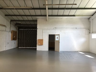 Unit 4 & 4A, The Tanneries, Fareham, Industrial To Let - Q5903YBW.jpg