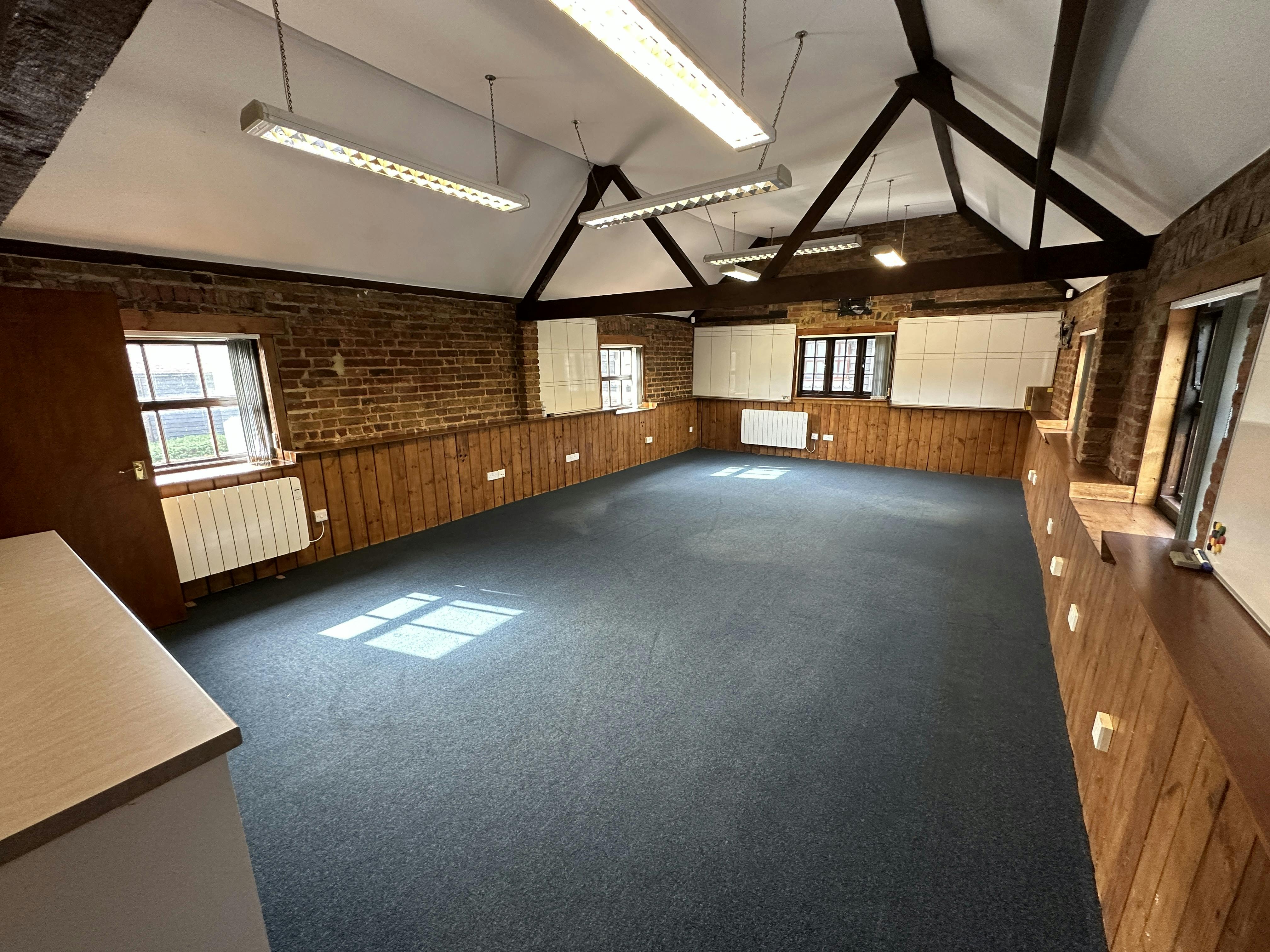 Suite 4, The Old Coach House, Grange Court, Grange Road, Farnham, Offices To Let - IMG_4379.jpeg