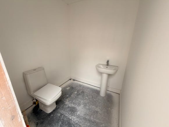 Unit 15b, Roscommon Way, Canvey Island, Industrial To Let - WhatsApp Image 2026-03-18 at 11.46.14 AM (3).jpeg