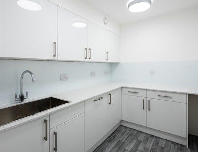 23 Great Queen Street, London, Office To Let - Kitchen