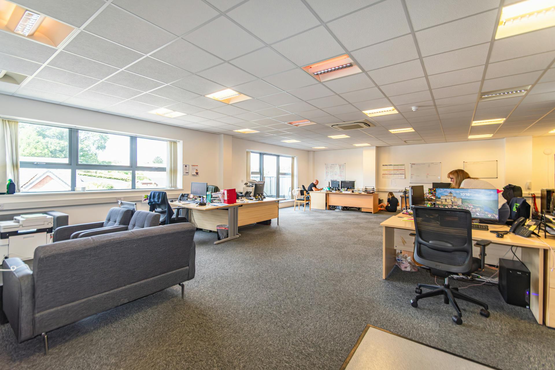 Office in Poole - photo 4