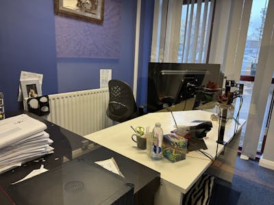 32 The Metro Centre, Watford, Office For Sale - IMG_4857.jpg