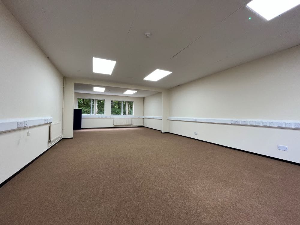 9 Astley House, Chipping Norton, Office To Let - image00004.jpg