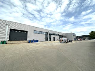 Units 2 & 3 Wembley Trade Park, Wembley, Industrial To Let - 20260521_111335081_iOS.jpg