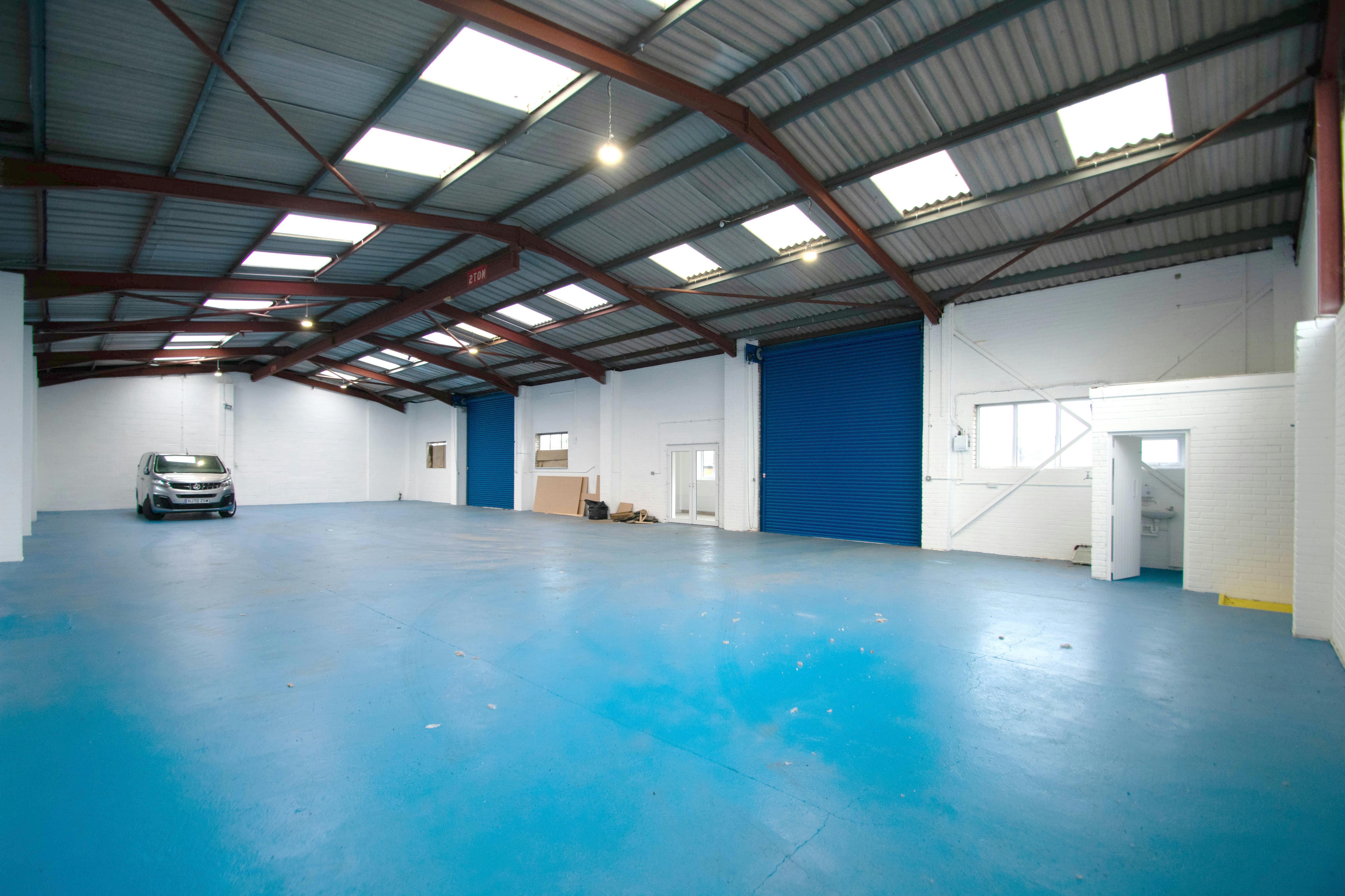 Industrial Unit in Poole - photo 2