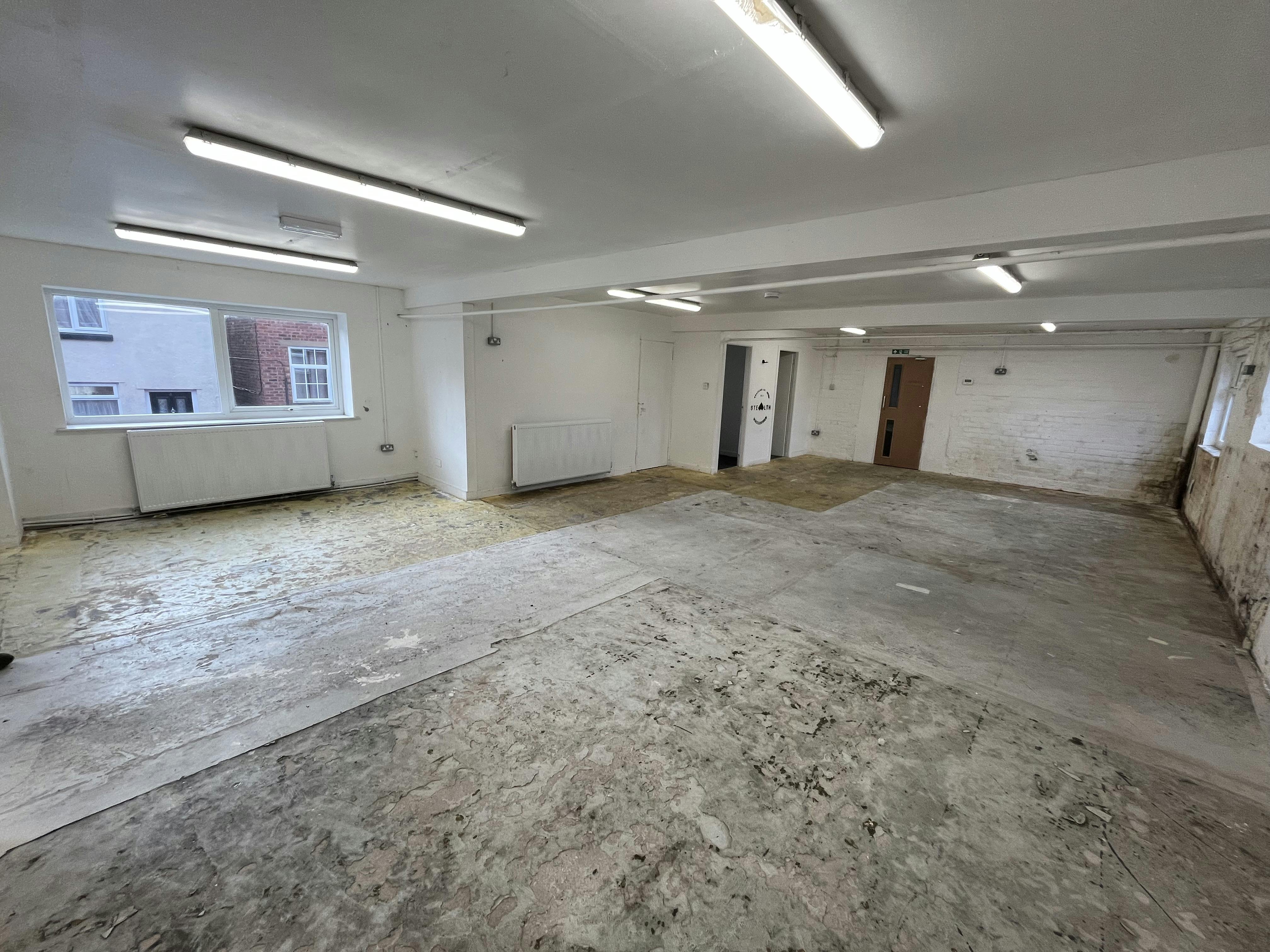 Unit 8, Macclesfield, Industrial To Let - IMG_0706.jpg