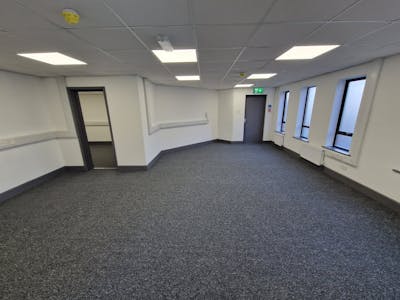 GF Digital House, Hyde, Office To Let - 20231121_130403.jpg