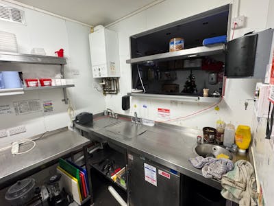 50 Cover Licensed Restaurant Bar, 219 Fenwick Road, Glasgow, A3 (Restaurants and Cafes) / Bar / Restaurant For Sale - IMG_2334.jpg