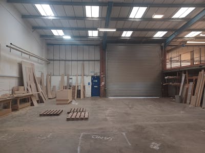 Unit B2, Hambridge Road Industrial Estate, Newbury, Industrial / Warehouse To Let - 20240521_152633.jpg