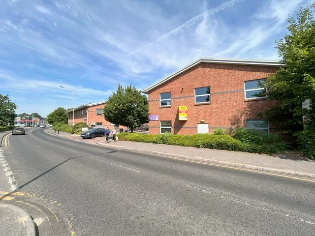 Unit 5, Wokingham, Industrial / Office To Let / For Sale - Road view i.jpg