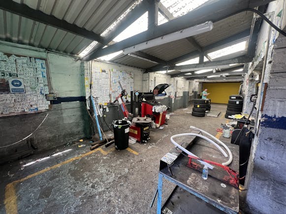 ATS Didcot, 1 Park Road, Didcot, Industrial For Sale - 20240619_121336033_iOS.jpg ATS Didcot, 1 Park Road, Didcot, Industrial For Sale - 20240619_121336033_iOS.jpg