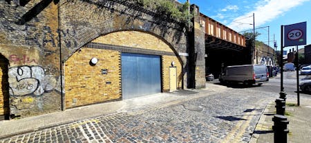 Arch 451, Andre Street, London, Industrial To Let - 20260501_140459 - Edited.jpg