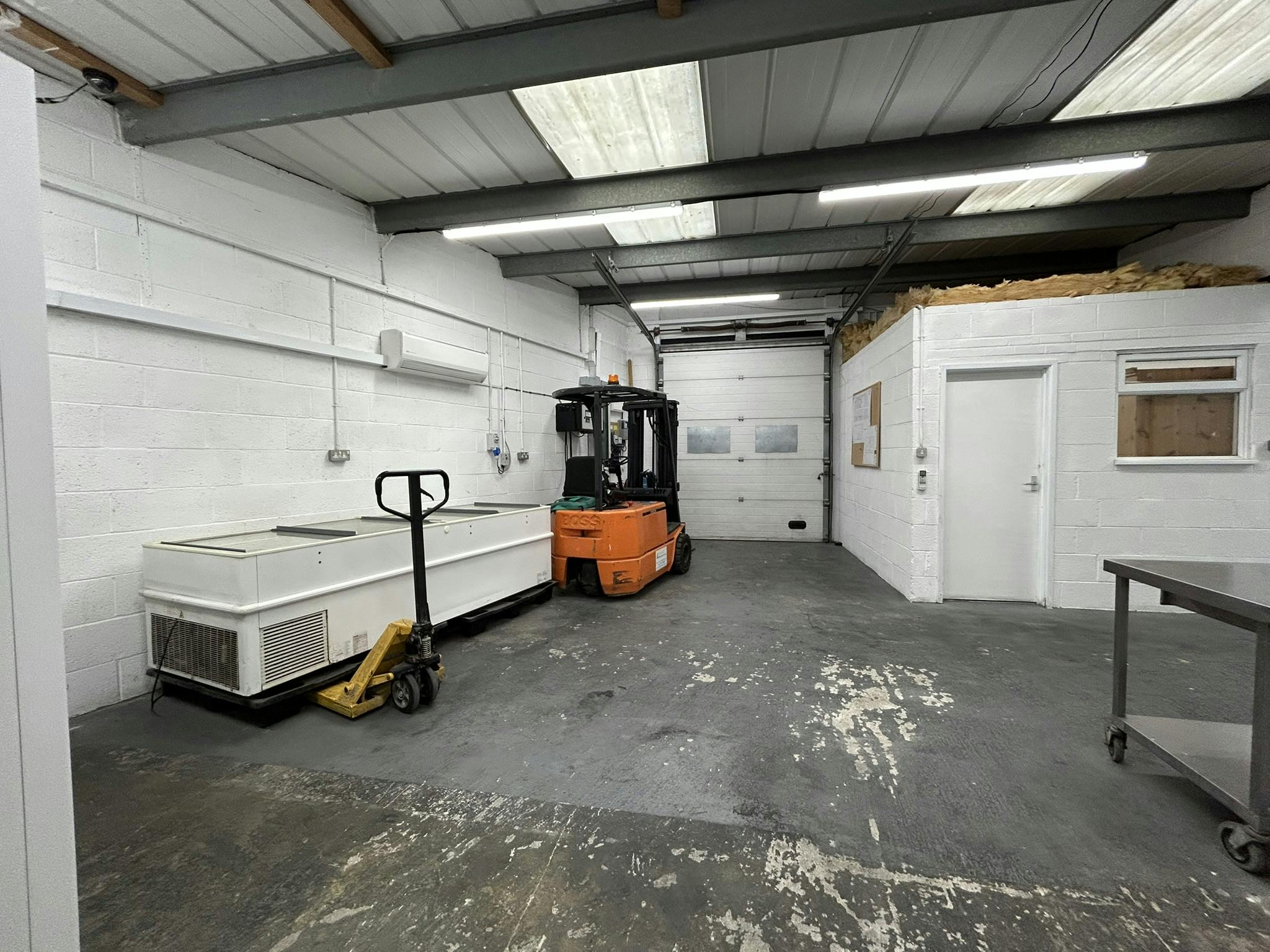 Units A-C, The Old Brickyard Works, Swindon, Industrial For Sale - IMG_6333.JPEG