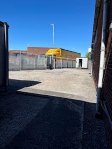 13 Brindley Road, St. Helens, Warehouse / Workshops To Let - 4.jpg