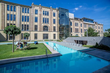 Dorottya Udvar, Bocskai út 134,, Budapest, Office To Let - ilyenislehetegyindusztrialirodahazkertjekortarsmuveszetadorottyaudvarbanexact1980w 1.jpg