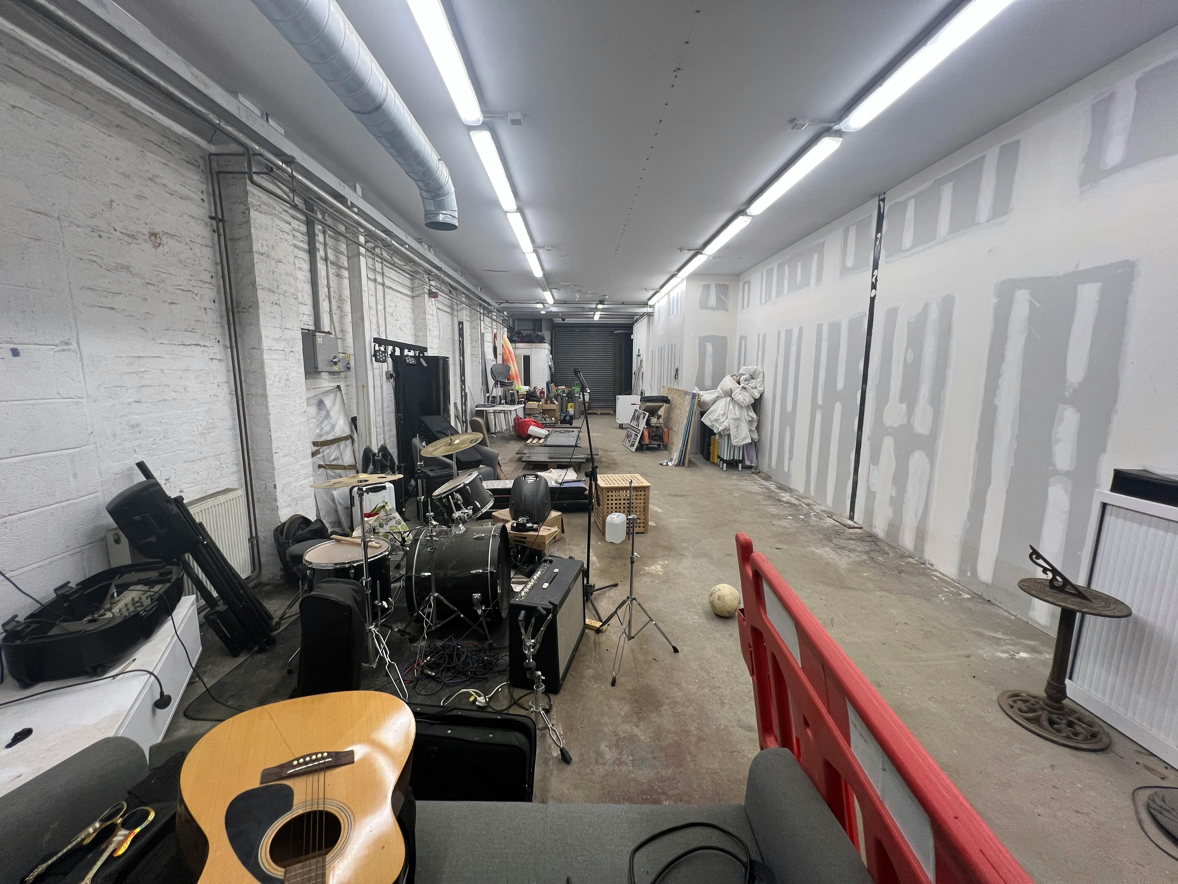 Industrial Unit in Portsmouth - photo 4